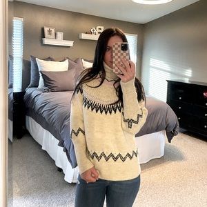Turtle neck sweater